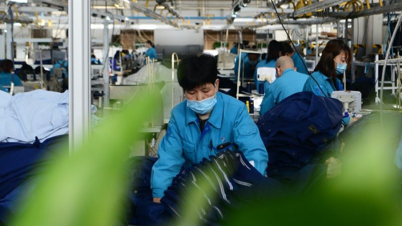 China realiza mais cortes de impostos e taxas para pequenas empresas