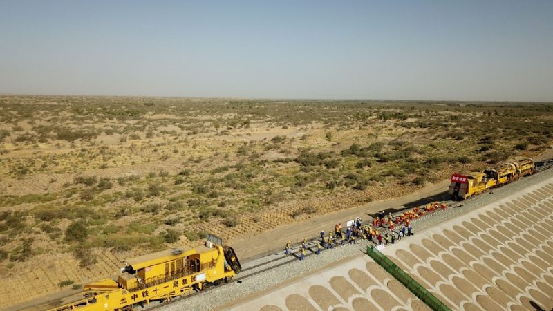 China completará linha ferroviária ao redor do maior deserto do país