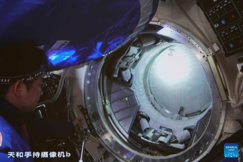 Astronautas da Shenzhou-14 não entram no módulo de laboratório Wentian