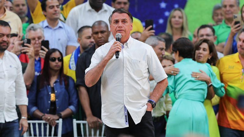 Jair Bolsonaro é oficializado candidato à reeleição no Brasil