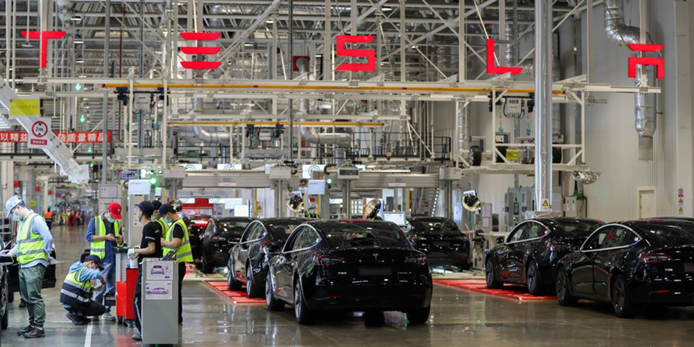 Entregas de novembro da fábrica da Tesla em Shanghai atingem novo recorde mensal