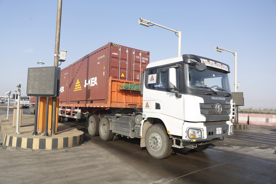 Índice de preços da logística rodoviária sobe em fevereiro na China