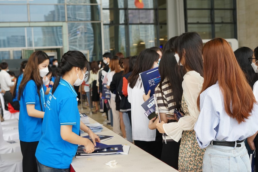 Sonhos de estudantes vietnamitas podem se realizar com estudos na China