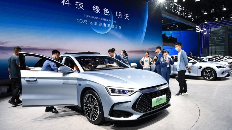 Shenzhen divulga plano para 300 postos de supercarregamento para carros elétricos