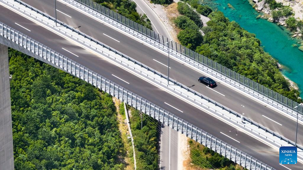 Rodovia construída pela China ajuda a evitar acidentes no “cânion da morte” em Montenegro