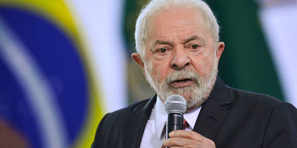 Presidente Lula pede substituição da hegemonia do dólar