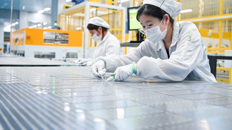 Capacidade instalada de eletricidade fotovoltaica doméstica da China ultrapassa 100 milhões de kW