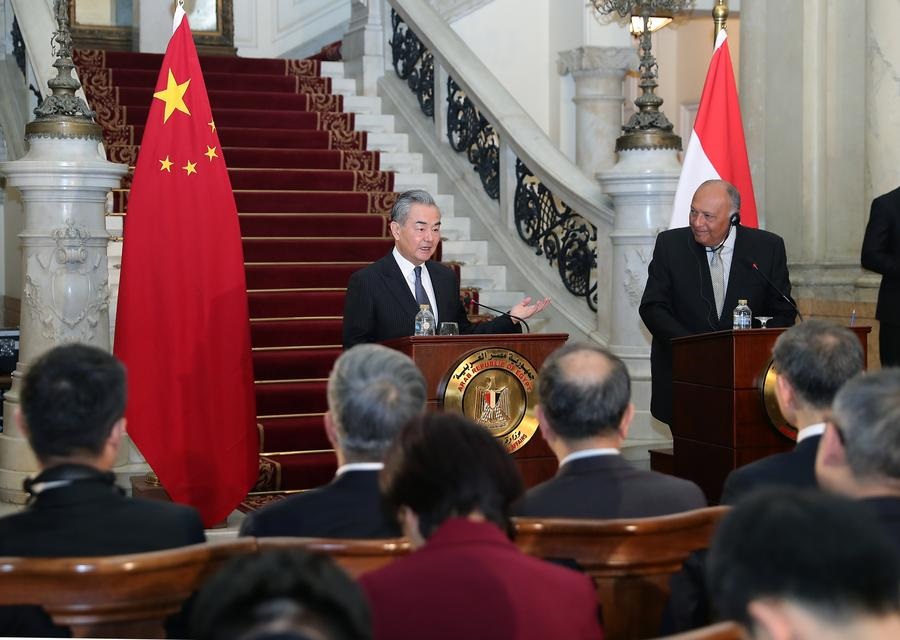 Chanceleres chinês e egípcio alcançam importante consenso durante conversas no Cairo