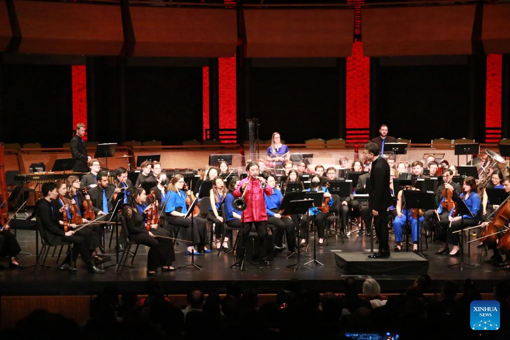 Concerto de intercâmbio cultural EUA-China é realizado em Nova York para comemorar Ano Novo Lunar