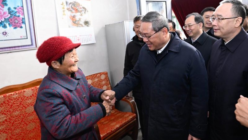 Primeiro-ministro chinês pede aumento do bem-estar do povo durante visita de inspeção em Shanxi