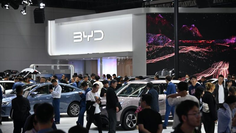 BYD lança tecnologia híbrida DM de 5ª geração com 2.100 km de alcance