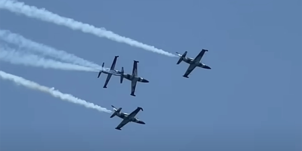 Aeronaves colidem em show aéreo em Portugal matando piloto espanhol