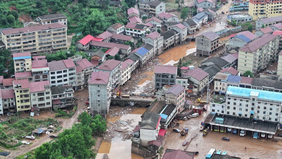 Tempestade de chuva deixa quatro mortos e um desaparecido no centro da China