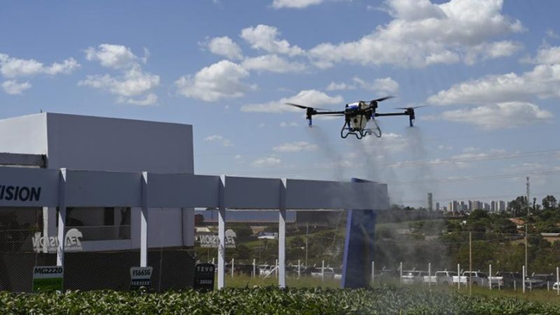 Empresário brasileiro pretende expandir uso de drones chineses na produção agrícola do Brasil