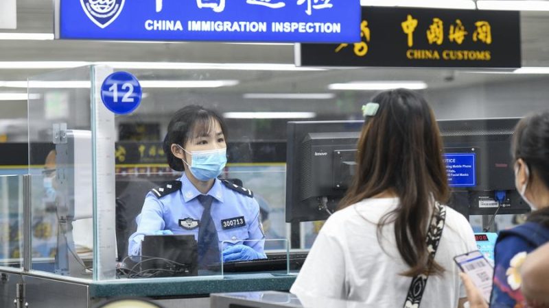 Viagem para parte continental será mais conveniente para residentes permanentes não chineses de Hong Kong e Macau