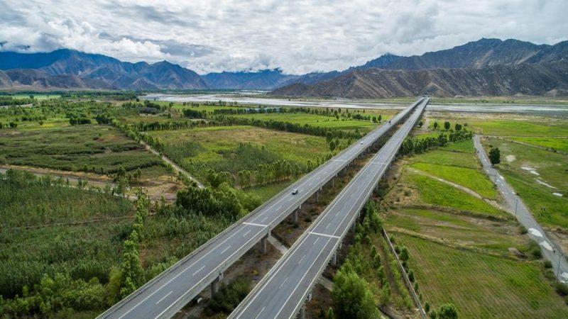 Rodovia que liga as maiores cidades de Xizang abre ao tráfego