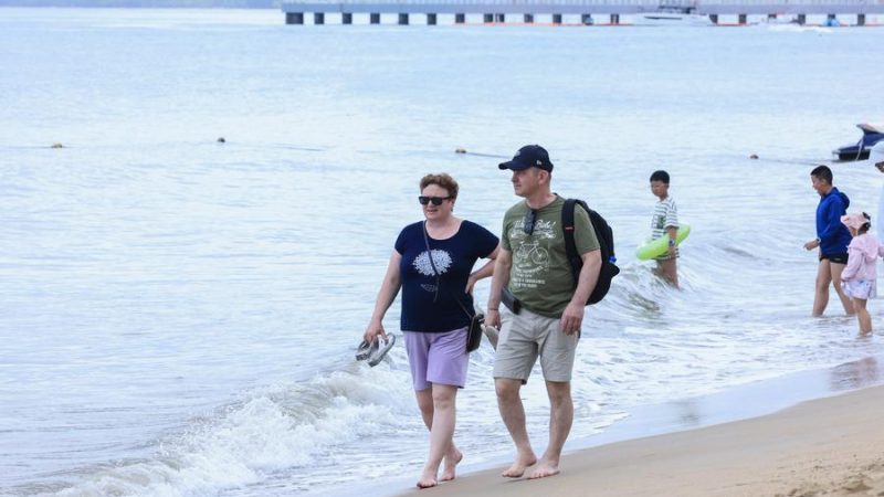 China concede entrada sem visto por 144 horas a estrangeiros que visitam Hainan em grupos turísticos via Hong Kong e Macau