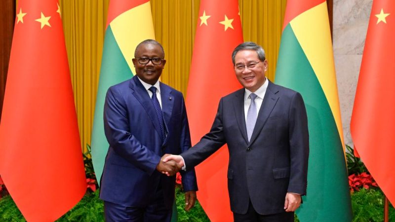 Premiê chinês reúne-se com presidente da Guiné-Bissau em Beijing