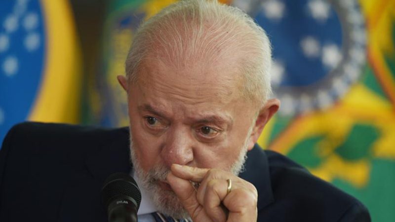 Lula afirma que as grandes fortunas do Brasil não pagam “nada” de imposto sobre herança