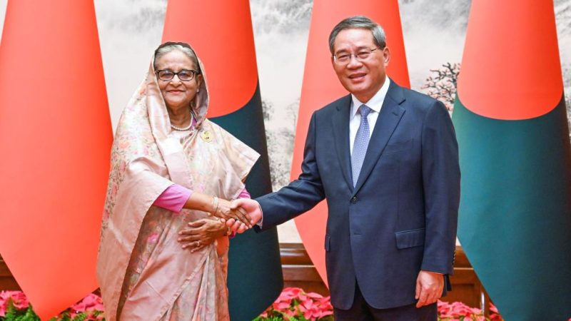 Premiê Li mantém conversas com primeira-ministra de Bangladesh em Beijing