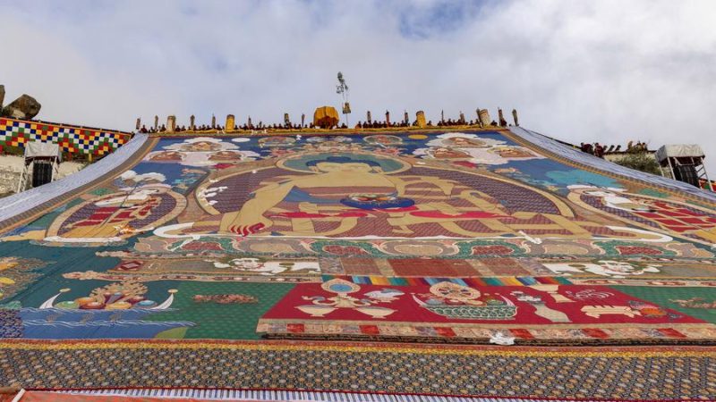 Tradicional Festival do Banquete de Iogurte começa em Xizang, da China