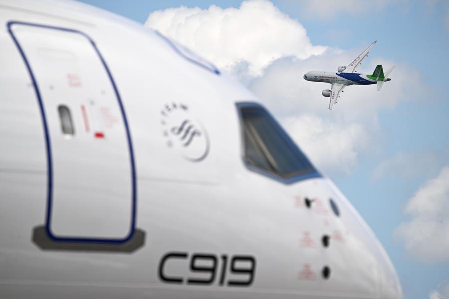 C919, aeronave de grande porte desenvolvida pela China, entra em sua quinta rota regular