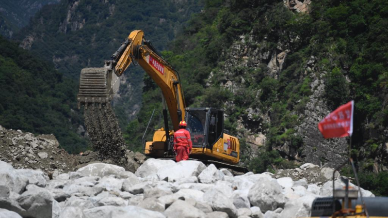 Enchente repentina e deslizamento de terra deixam 9 mortos e 18 desaparecidos no sudoeste da China