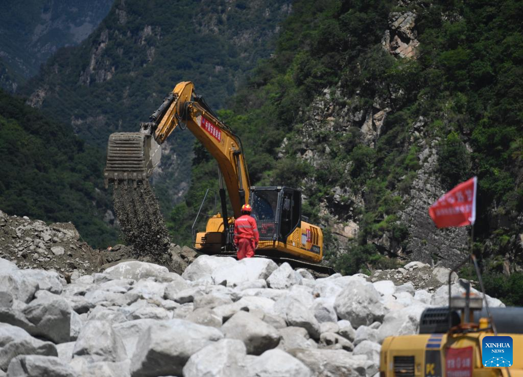 Enchente repentina e deslizamento de terra deixam 9 mortos e 18 desaparecidos no sudoeste da China