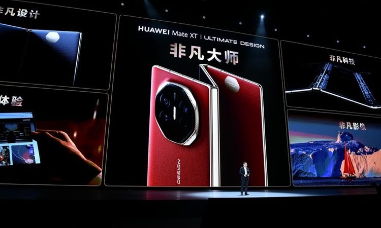 Huawei lança o primeiro smartphone triplo do mundo