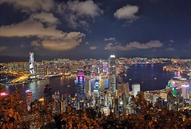 Parte continental da China e Hong Kong concordam em promover o comércio de serviços