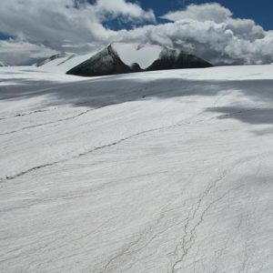 Cientistas descobrem geleira mais espessa do planalto Qinghai-Xizang