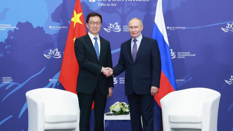 Vice-presidente chinês reúne-se com Putin