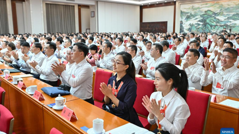 China premia professores e instituições de ensino modelo antes do Dia dos Professores