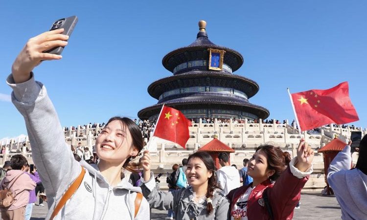 Beijing bate recordes de turismo durante o feriado da “semana dourada”