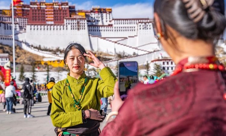 Cidade chinesa de Lhasa identifica mais de 4.000 novos locais de desenvolvimento turístico