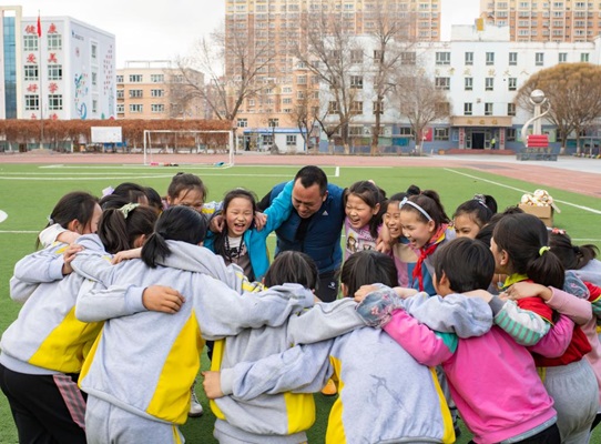 Xinjiang impulsiona esportes juvenis com mais de 1,2 mil escolas especializadas em diferentes modalidades