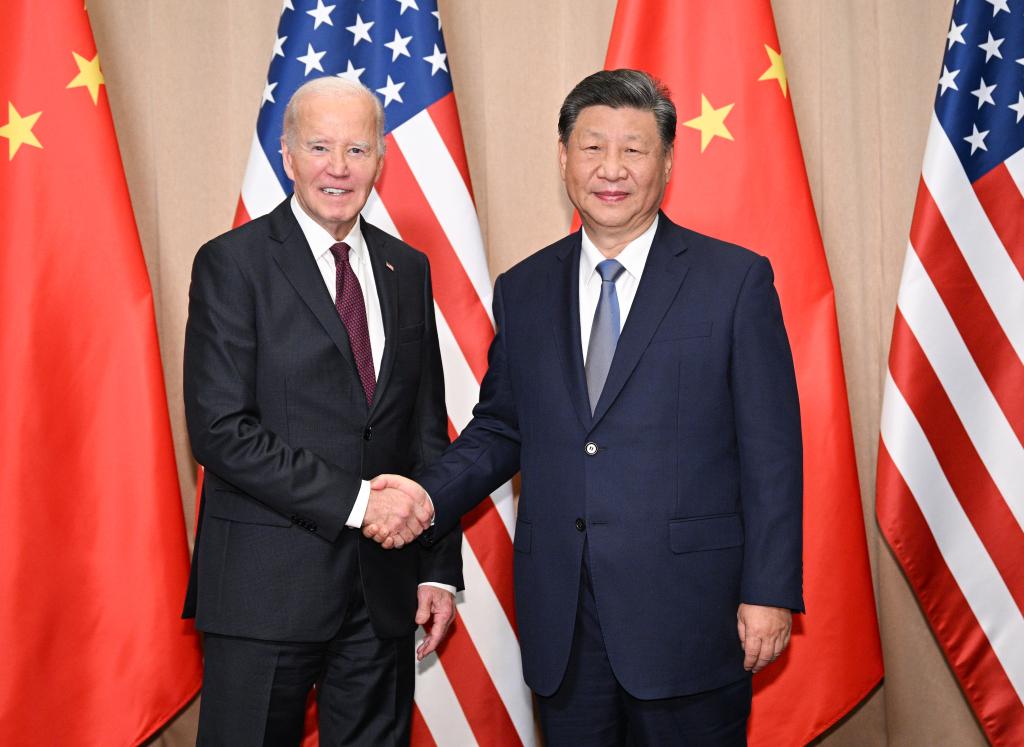 Xi se reúne com Biden em Lima