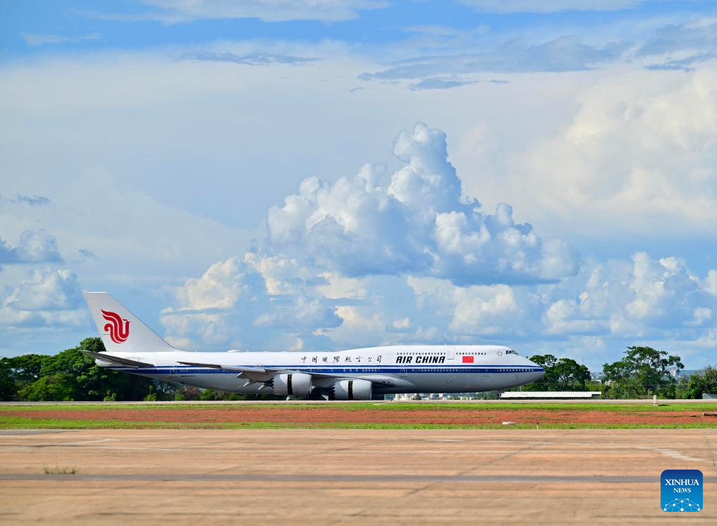 Xi deixa Brasília após cúpula do G20 e visita de Estado ao Brasil