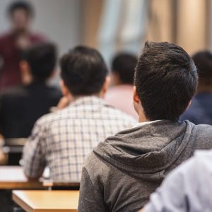 Investimentos em educação diminuíram em média 0,4 ponto percentual no mundo, alerta UNESCO