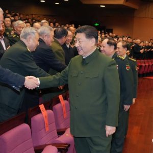 Xi estende saudações da Festa da Primavera aos veteranos militares