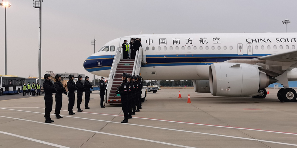Repatriados 200 suspeitos de golpes de Mianmar para China