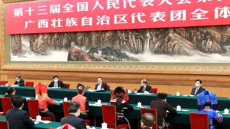 Primeiro-ministro chinês destaca desenvolvimento socioeconômico sustentável e saudável