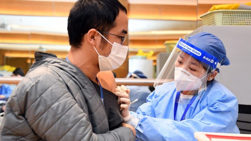 Parte continental da China não informa novos casos de COVID-19 transmitidos localmente