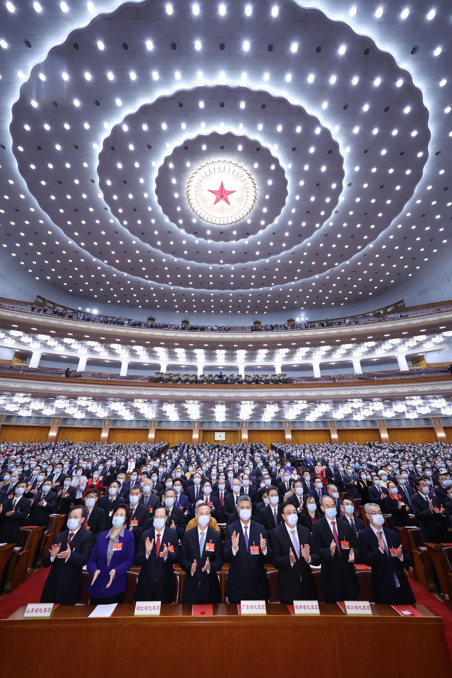 China adota decisão para melhorar sistema eleitoral de Hong Kong