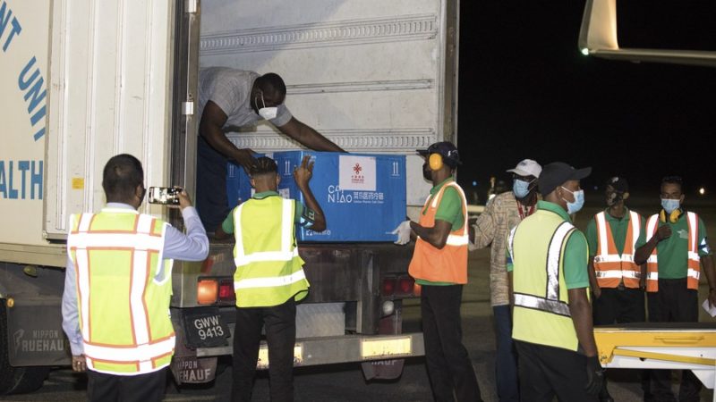 Xi pede esforços conjuntos para impulsionar laços China-Guiana