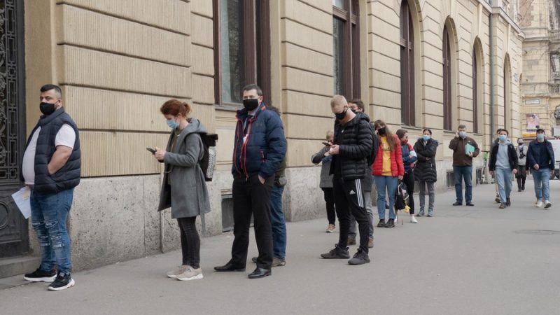 Hungria aprova vacina chinesa CanSino contra COVID-19 para uso emergencial