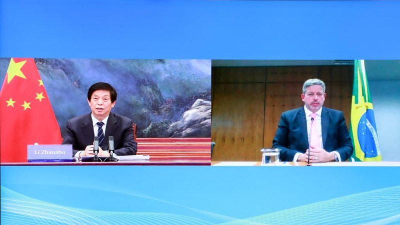 China e Brasil prometem fortalecer laços bilaterais