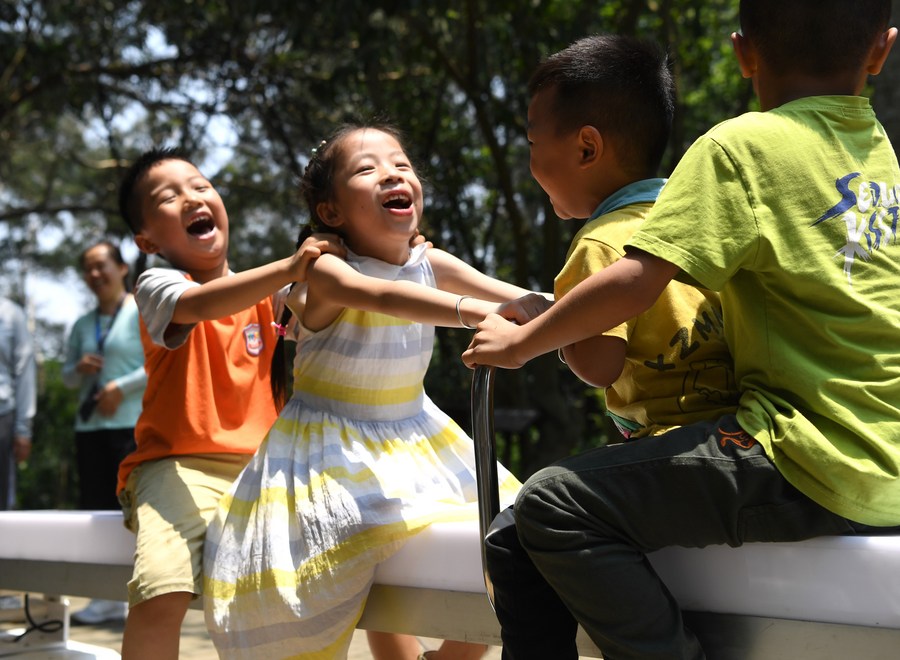 Urgente: Proporção de gênero da população da China cai ligeiramente