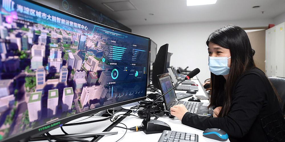 Premiê chinês destaca promoção do emprego e start-ups empresariais