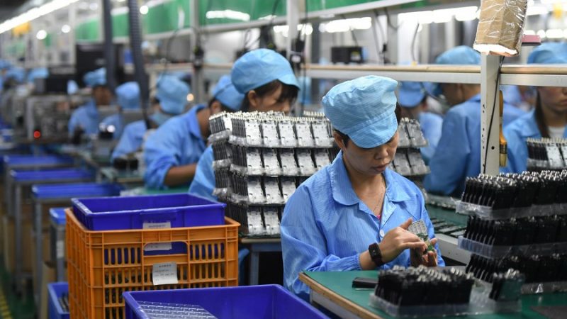 Setor de manufatura de informações eletrônicas da China mantém rápida expansão